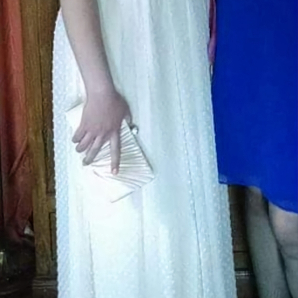 Formal prom or wedding dress - Picture 5 of 5